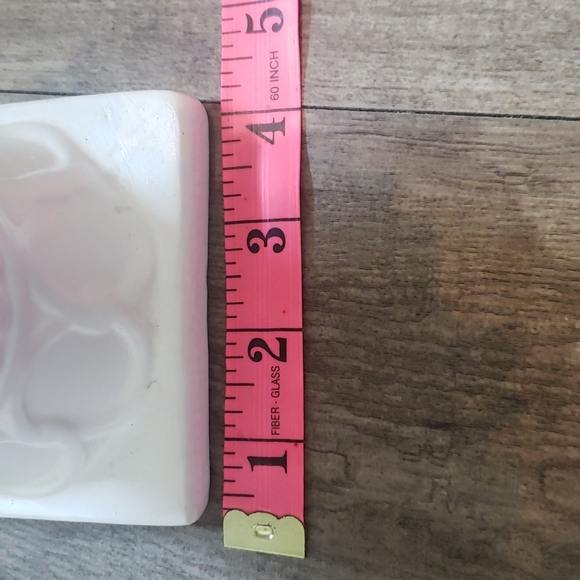 Bouquet in Beautiful Ceramic White Vase - Picture 4 of 6